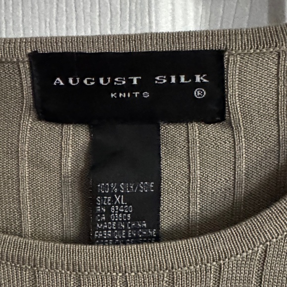 100% Silk Ribbed Crew Neck Sweater - Picture 2 of 6